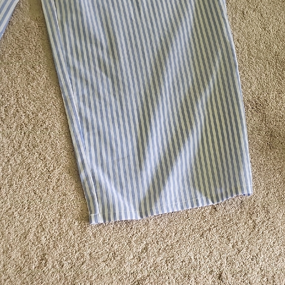 Elegant Blue Striped Wide Leg Pants - Picture 3 of 5